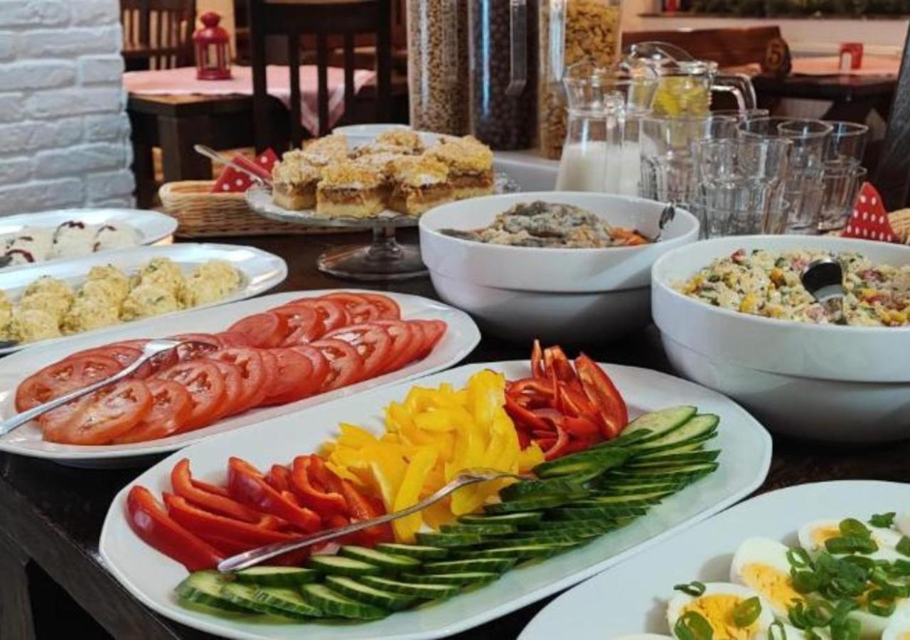 Gosciniec Malinowka Bed & Breakfast Krzeszna ภายนอก รูปภาพ