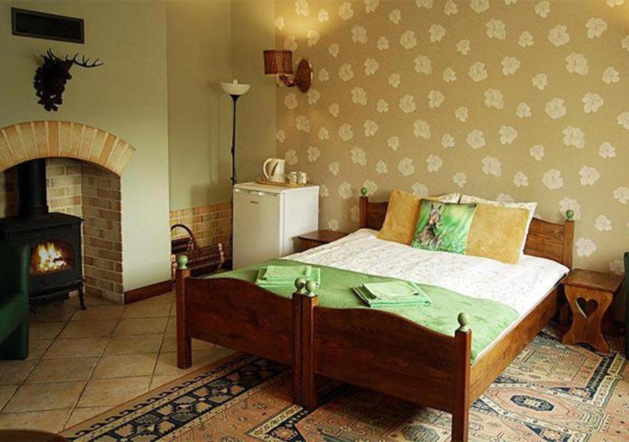 Gosciniec Malinowka Bed & Breakfast Krzeszna ภายนอก รูปภาพ