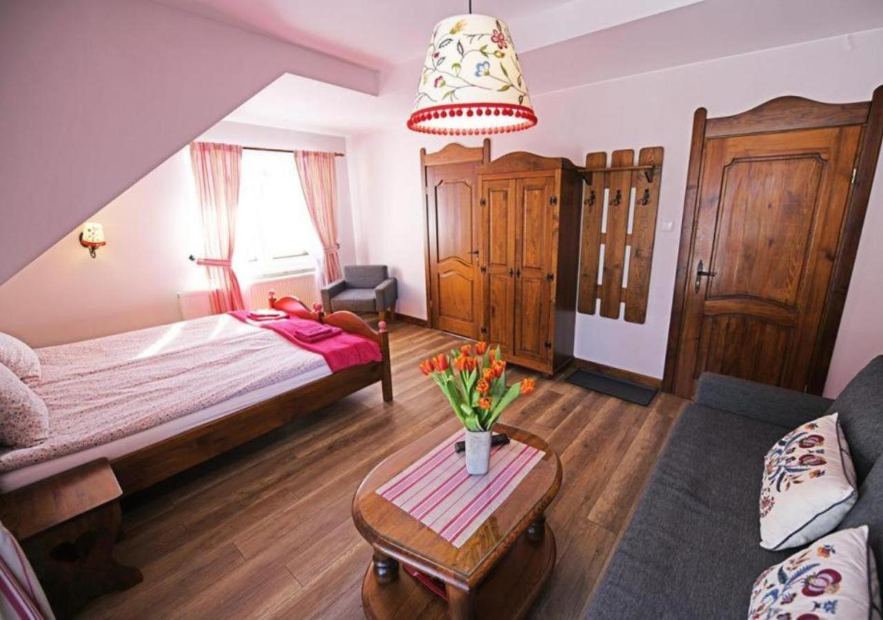 Gosciniec Malinowka Bed & Breakfast Krzeszna ภายนอก รูปภาพ