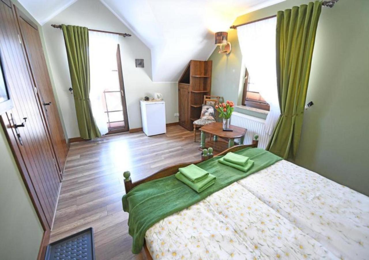 Gosciniec Malinowka Bed & Breakfast Krzeszna ภายนอก รูปภาพ