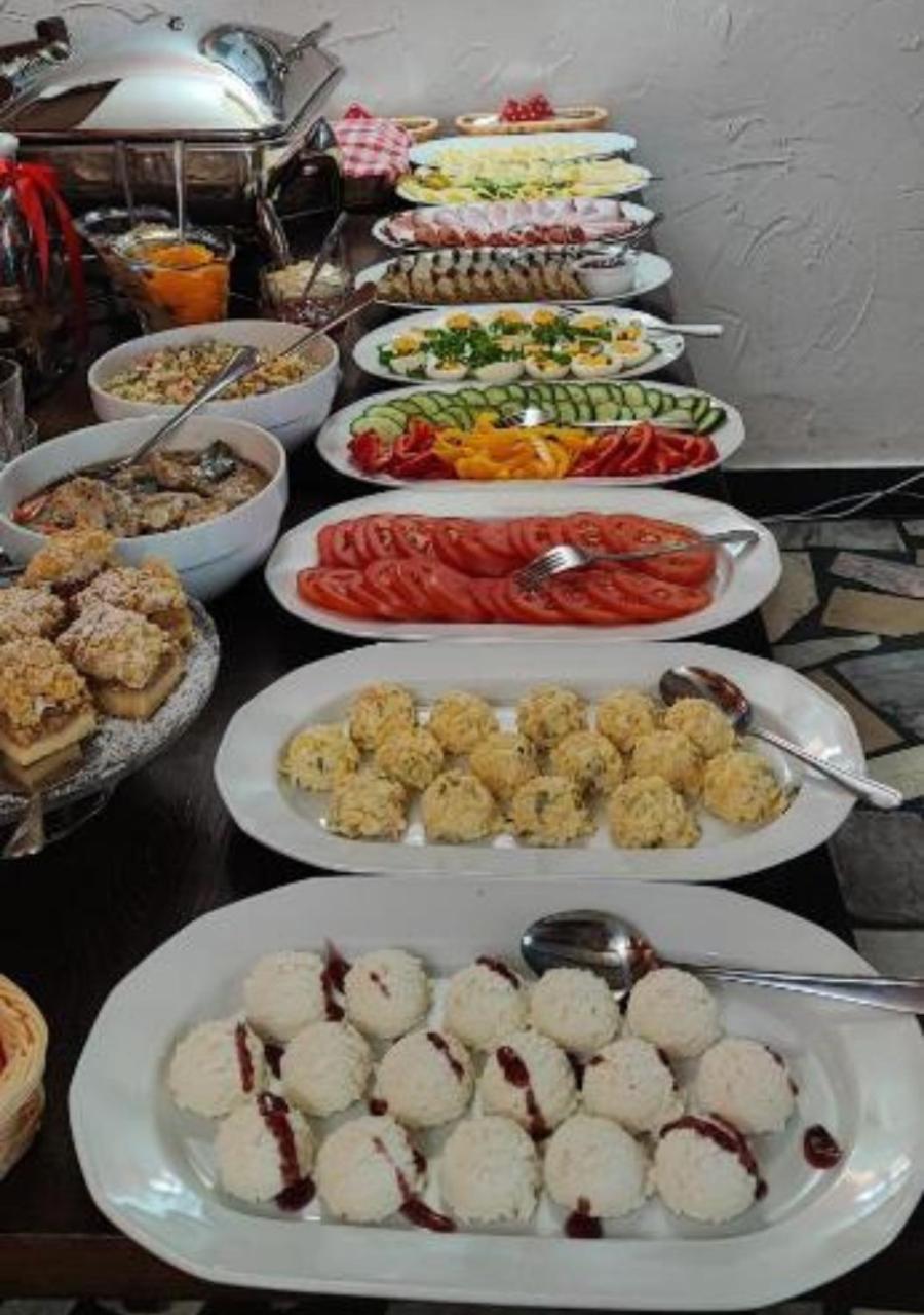 Gosciniec Malinowka Bed & Breakfast Krzeszna ภายนอก รูปภาพ