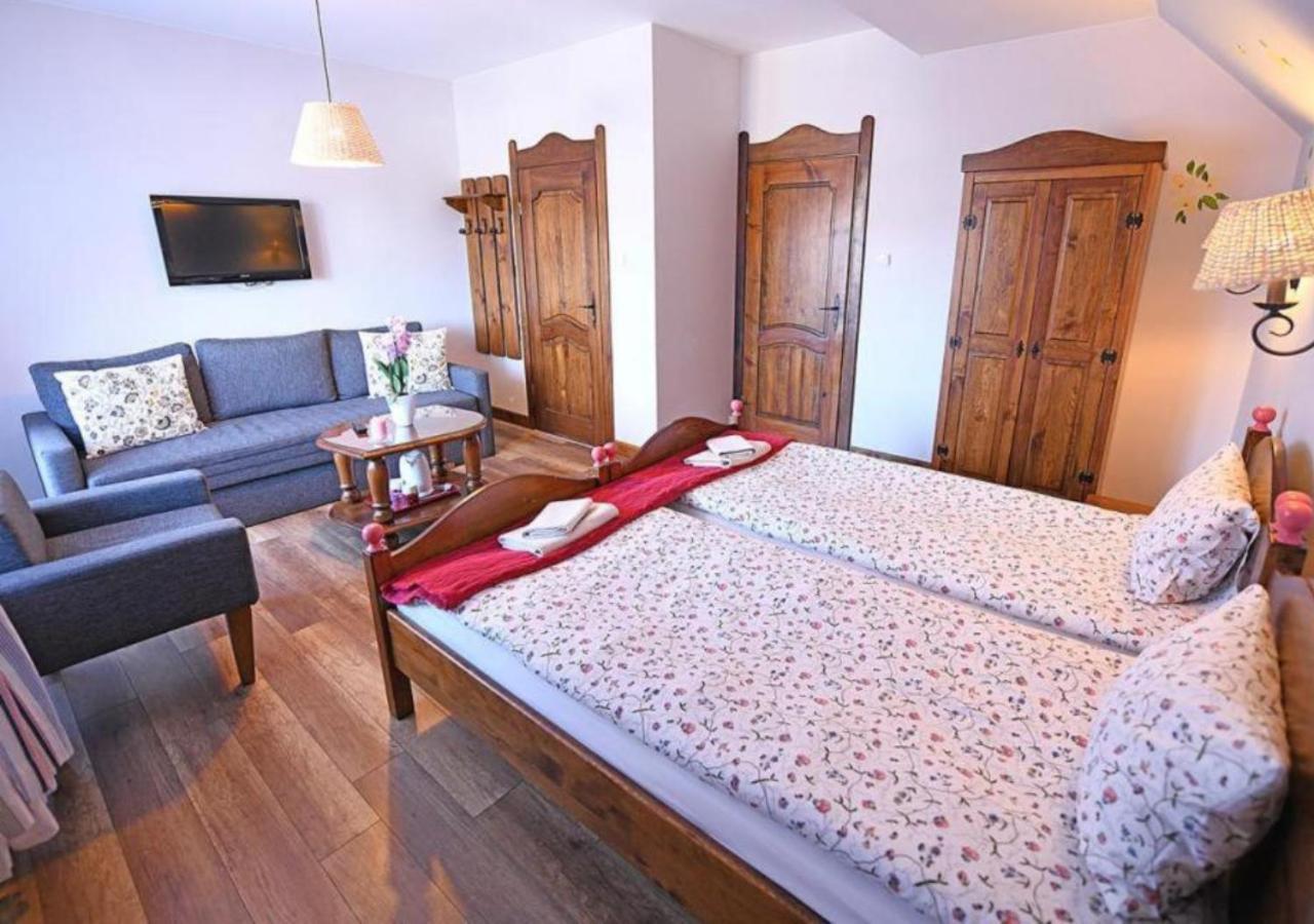 Gosciniec Malinowka Bed & Breakfast Krzeszna ภายนอก รูปภาพ