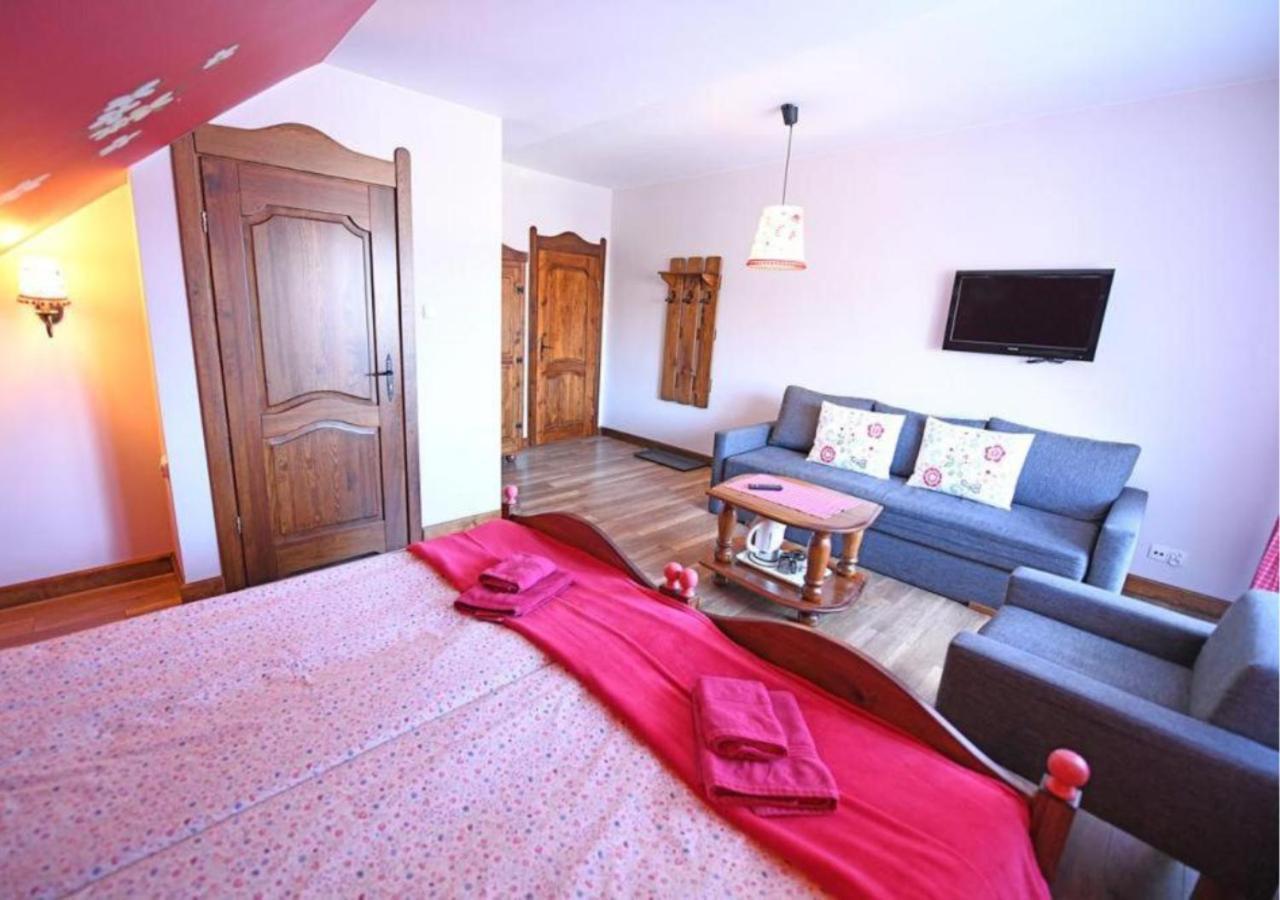 Gosciniec Malinowka Bed & Breakfast Krzeszna ภายนอก รูปภาพ